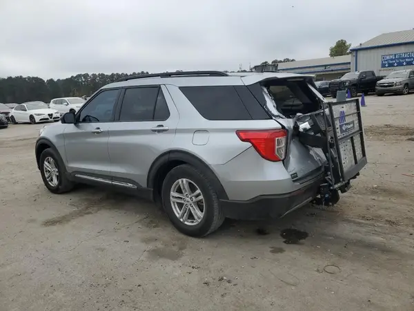 1FMSK7DH1PGA08228 2023 FORD EXPLORER - Image 2