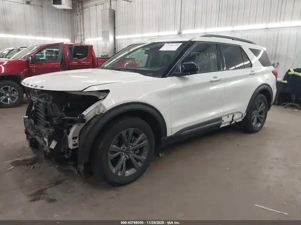 1FMSK7DH1PGA14028 2023 FORD EXPLORER - Image 2
