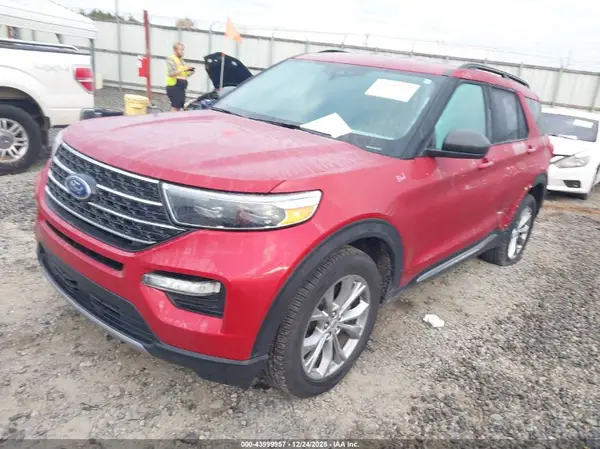 1FMSK7DH1PGB33925 2023 FORD EXPLORER - Image 2