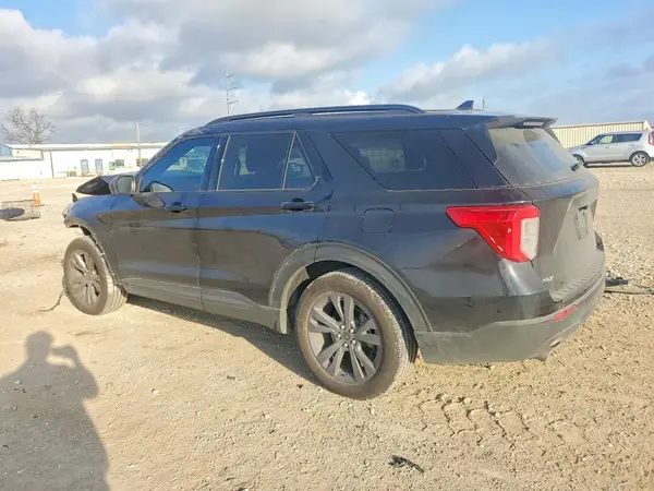 1FMSK7DH1PGB49011 2023 FORD EXPLORER - Image 2