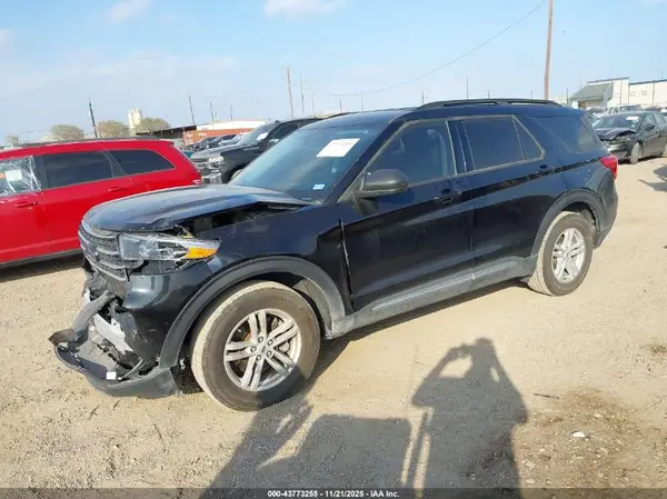 1FMSK7DH1PGB81098 2023 FORD EXPLORER - Image 2