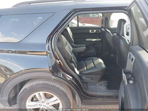 1FMSK7DH1PGB81098 2023 FORD EXPLORER - Image 8