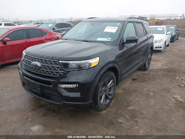 1FMSK7DH1PGB88889 2023 FORD EXPLORER - Image 2