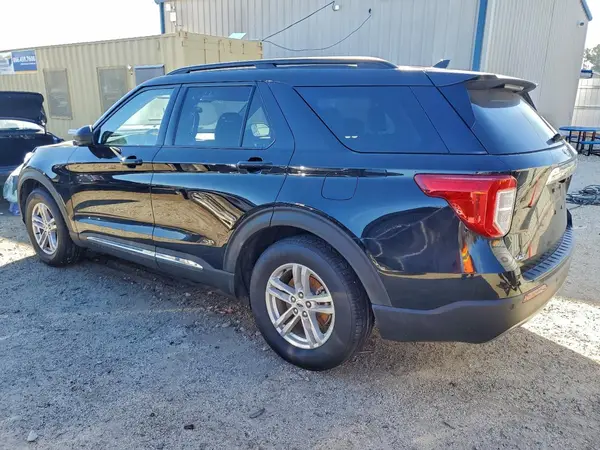 1FMSK7DH1RGA04277 2024 FORD EXPLORER - Image 2