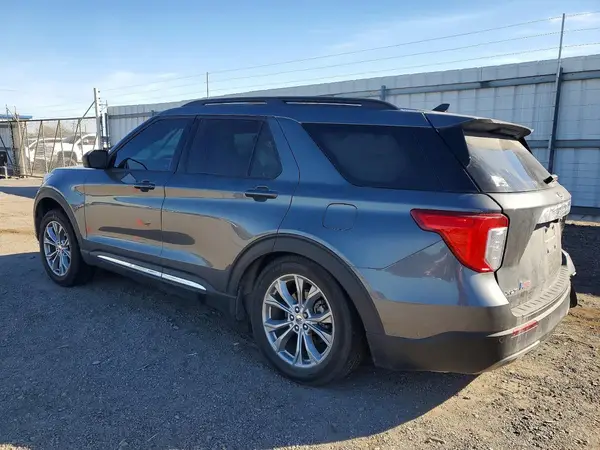 1FMSK7DH1RGA76886 2024 FORD EXPLORER - Image 2