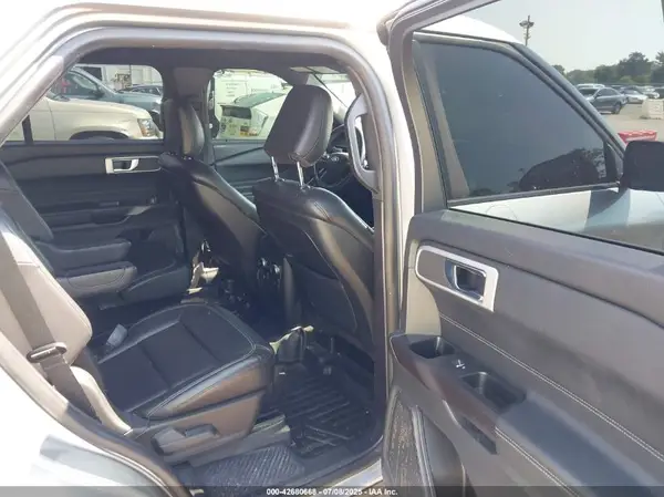 1FMSK7DH2LGB18800 2020 FORD EXPLORER - Image 8