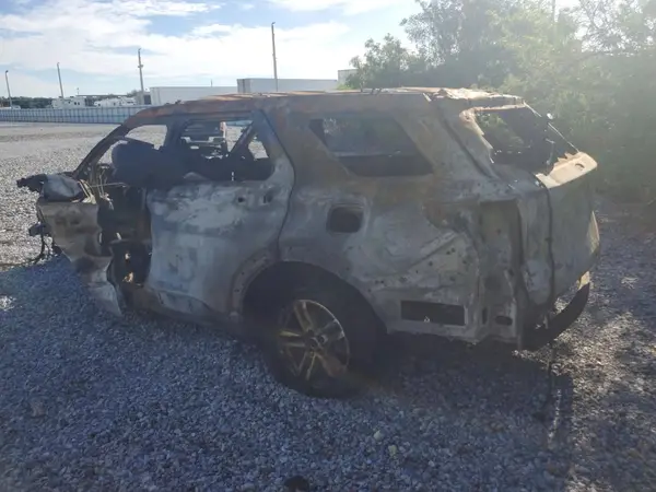 1FMSK7DH2LGC27726 2020 FORD EXPLORER - Image 2