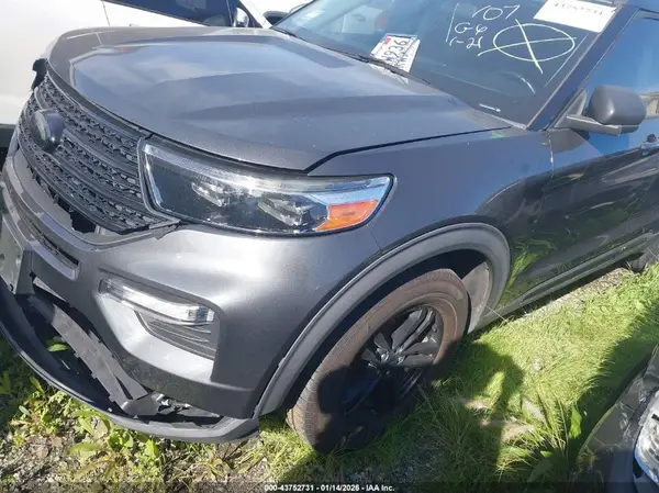 1FMSK7DH2LGC59558 2020 FORD EXPLORER - Image 2