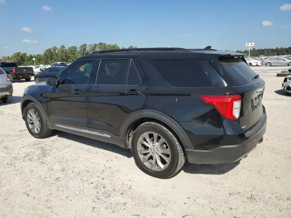 1FMSK7DH2MGA45820 2021 FORD EXPLORER - Image 2