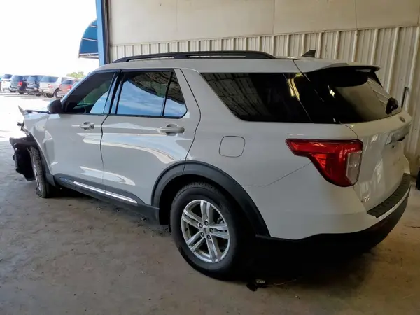 1FMSK7DH2MGA81619 2021 FORD EXPLORER - Image 2