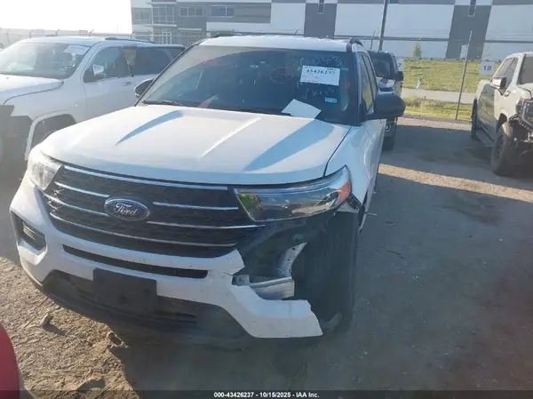 1FMSK7DH2MGA81670 2021 FORD EXPLORER - Image 2