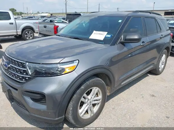 1FMSK7DH2MGA82382 2021 FORD EXPLORER - Image 2