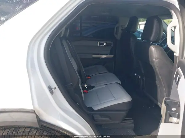 1FMSK7DH2MGA94399 2021 FORD EXPLORER - Image 8