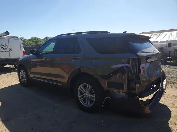 1FMSK7DH2MGB12884 2021 FORD EXPLORER - Image 2