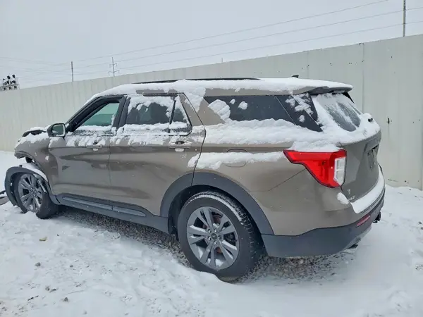 1FMSK7DH2MGC15383 2021 FORD EXPLORER - Image 2
