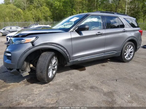 1FMSK7DH2NGA02726 2022 FORD EXPLORER - Image 2