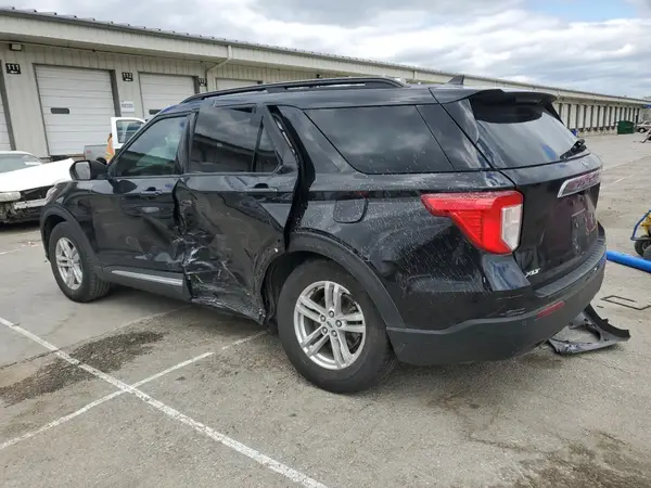 1FMSK7DH2NGA12477 2022 FORD EXPLORER - Image 2
