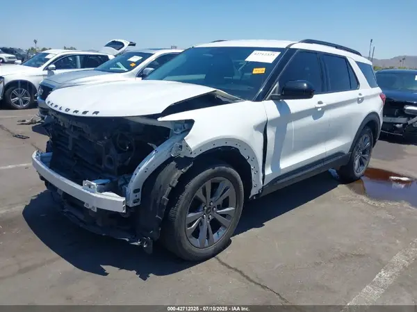 1FMSK7DH2NGA20157 2022 FORD EXPLORER - Image 2