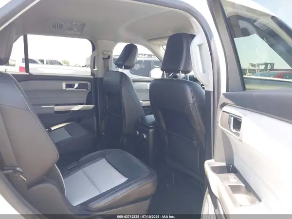 1FMSK7DH2NGA20157 2022 FORD EXPLORER - Image 8