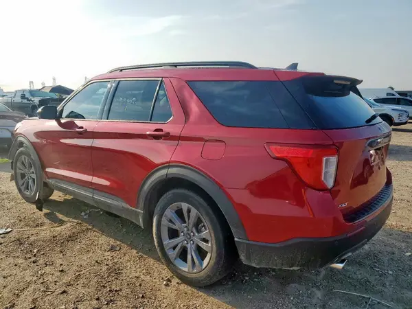 1FMSK7DH2NGA33412 2022 FORD EXPLORER - Image 2
