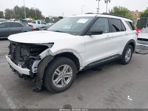 1FMSK7DH2NGA35158 2022 FORD EXPLORER - Image 2