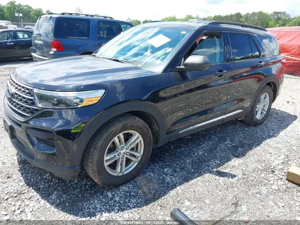 1FMSK7DH2NGA60139 2022 FORD EXPLORER - Image 2