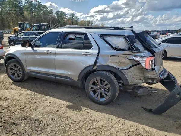 1FMSK7DH2NGA75871 2022 FORD EXPLORER - Image 2