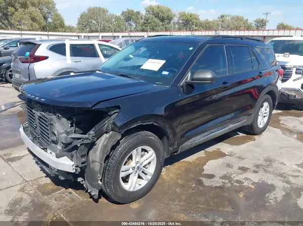 1FMSK7DH2NGA82285 2022 FORD EXPLORER - Image 2