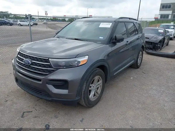 1FMSK7DH2NGA83565 2022 FORD EXPLORER - Image 2