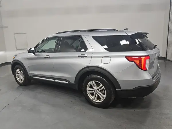 1FMSK7DH2NGB03247 2022 FORD EXPLORER - Image 2