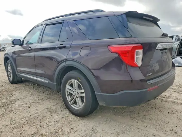 1FMSK7DH2NGC38891 2022 FORD EXPLORER - Image 2