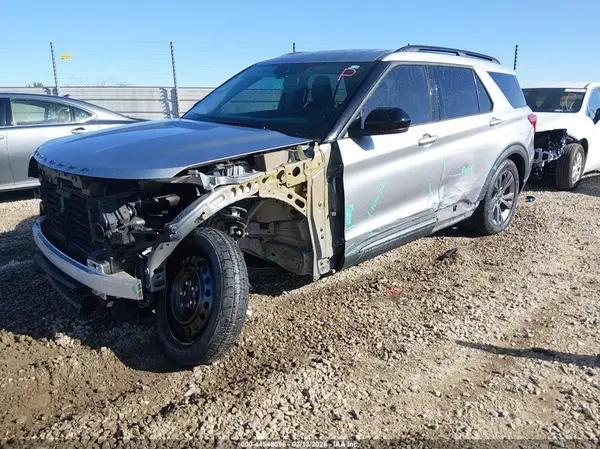 1FMSK7DH2PGA22056 2023 FORD EXPLORER - Image 2