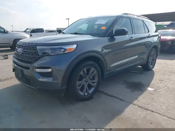1FMSK7DH2PGA48429 2023 FORD EXPLORER - Image 2