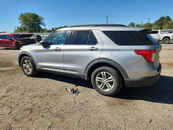 1FMSK7DH2PGB00111 2023 FORD EXPLORER - Image 2