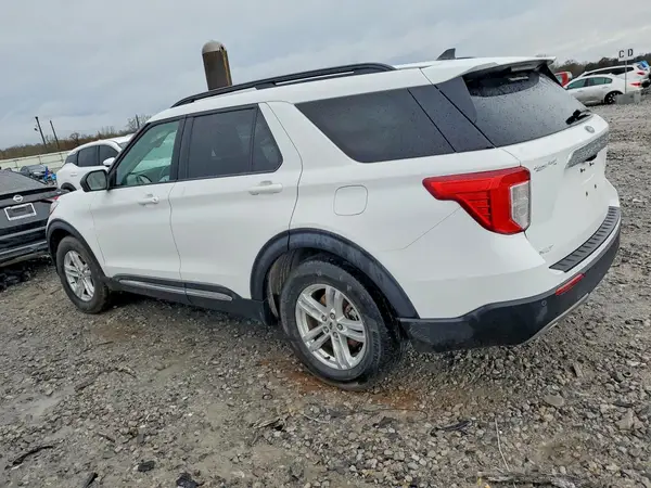 1FMSK7DH2PGB18298 2023 FORD EXPLORER - Image 2