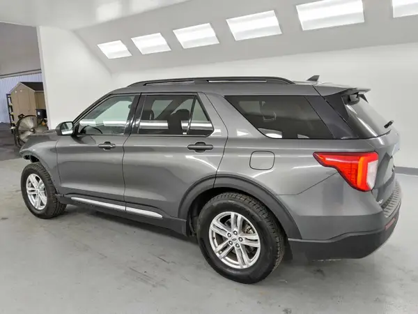 1FMSK7DH2PGB68750 2023 FORD EXPLORER - Image 2