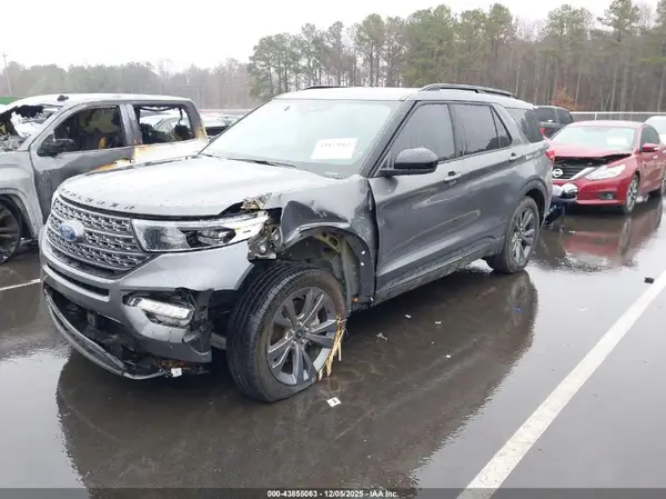 1FMSK7DH2PGB91381 2023 FORD EXPLORER - Image 2