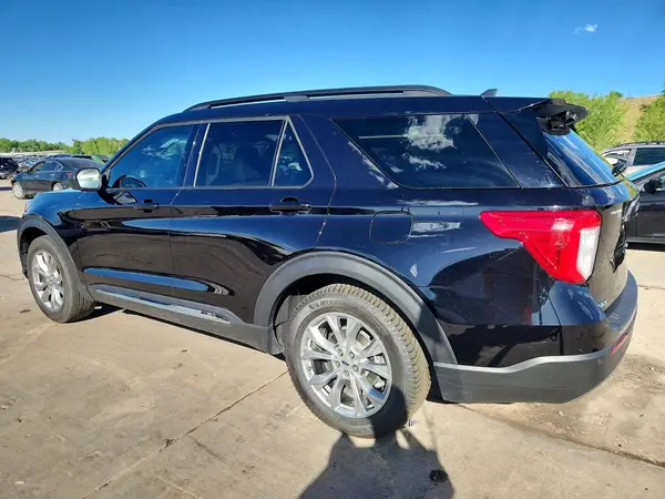 1FMSK7DH2RGA08130 2024 FORD EXPLORER - Image 2