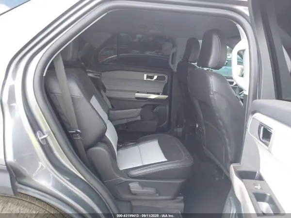 1FMSK7DH2RGA45212 2024 FORD EXPLORER - Image 8
