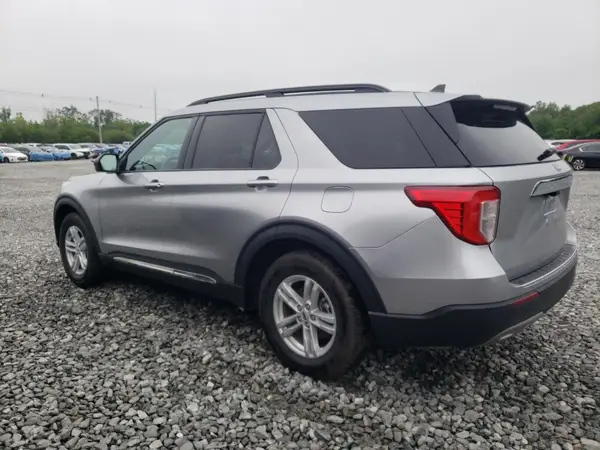 1FMSK7DH2RGA47056 2024 FORD EXPLORER - Image 2