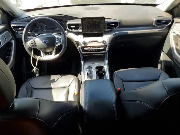 1FMSK7DH2RGA76931 2024 FORD EXPLORER - Image 8