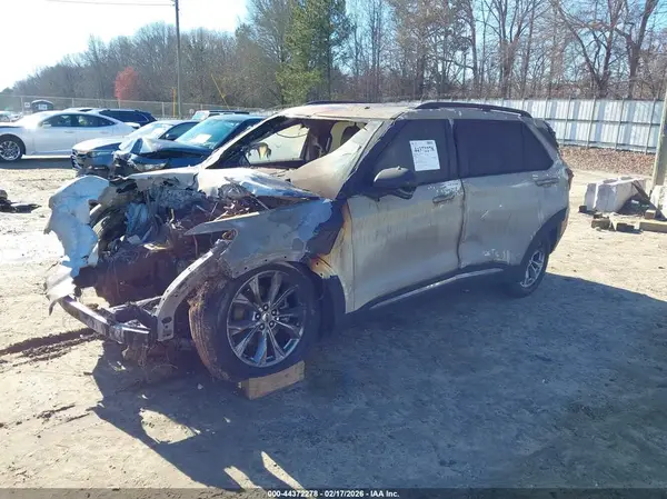 1FMSK7DH2RGA81837 2024 FORD EXPLORER - Image 2