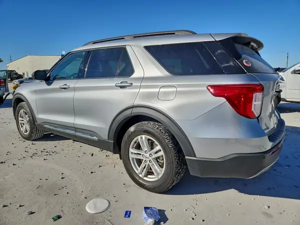 1FMSK7DH3MGA40190 2021 FORD EXPLORER - Image 2