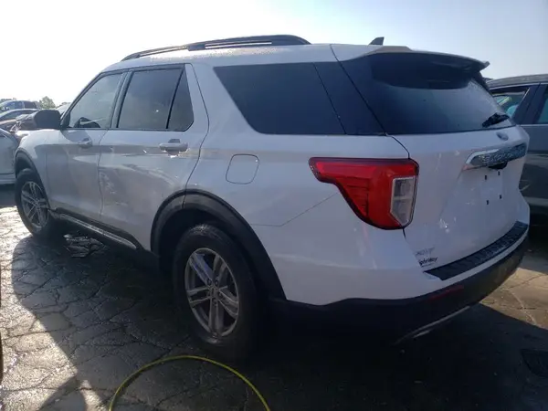 1FMSK7DH3MGA47057 2021 FORD EXPLORER - Image 2