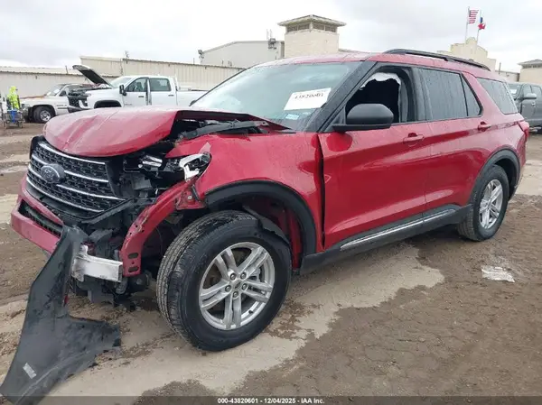 1FMSK7DH3MGA52176 2021 FORD EXPLORER - Image 2