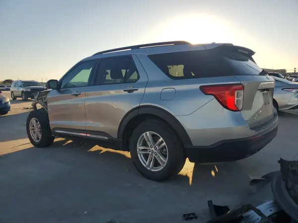1FMSK7DH3MGA94380 2021 FORD EXPLORER - Image 2