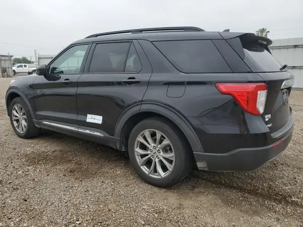 1FMSK7DH3MGA94976 2021 FORD EXPLORER - Image 2