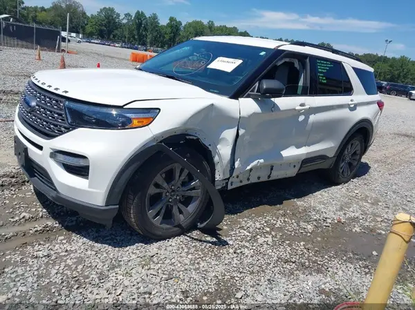 1FMSK7DH3MGC48294 2021 FORD EXPLORER - Image 2