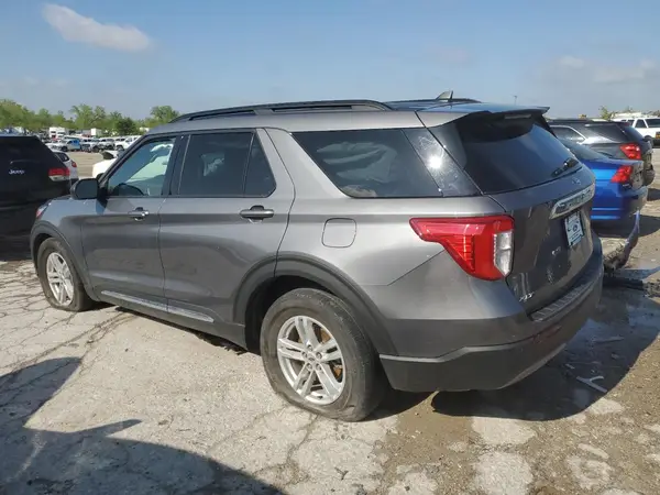 1FMSK7DH3NGA65348 2022 FORD EXPLORER - Image 2