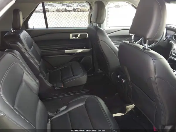 1FMSK7DH3NGA72476 2022 FORD EXPLORER - Image 8